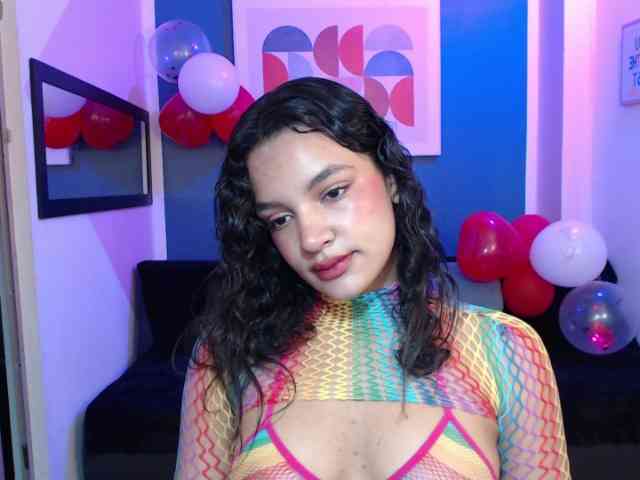 Nyxx-Velariia webcam