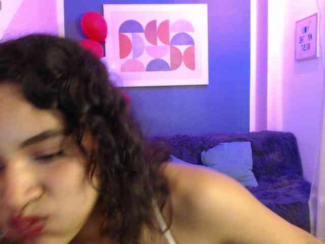 Nyxx-Velariia webcam