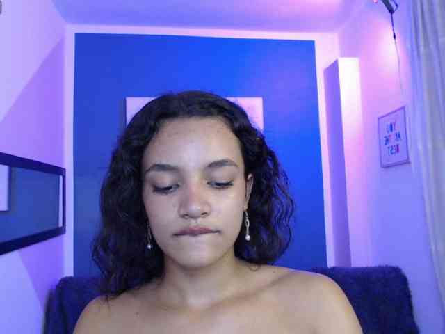 Nyxx-Velariia webcam