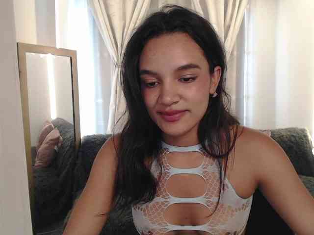 Nyxx-Velariia webcam