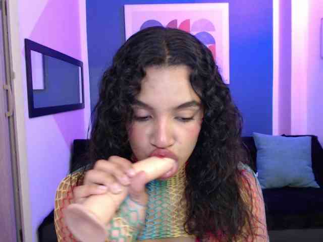 Nyxx-Velariia webcam