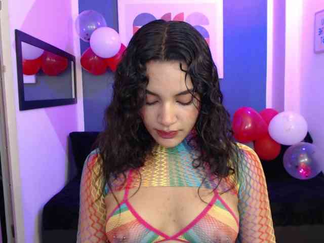 Nyxx-Velariia Live Webcam on BongaCams