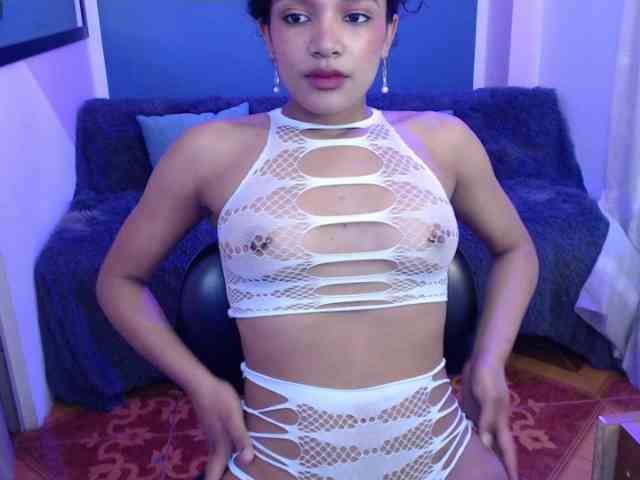 Nyxx-Velariia webcam