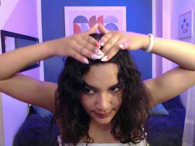 Nyxx-Velariia webcam