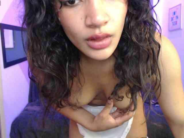 Nyxx-Velariia webcam