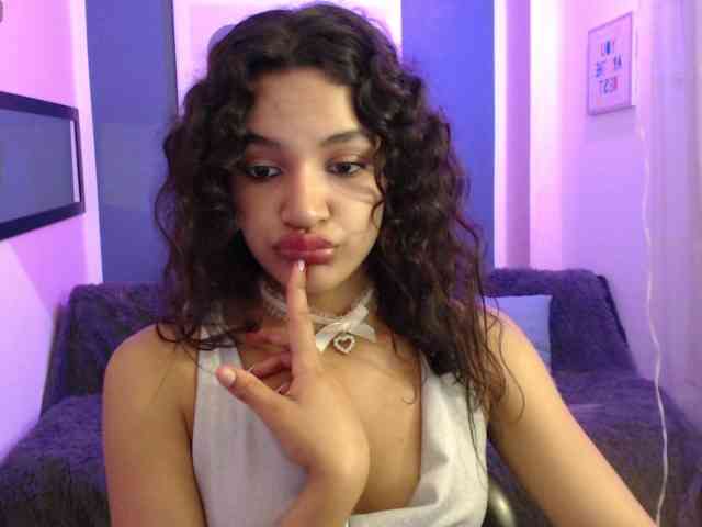 Nyxx-Velariia webcam