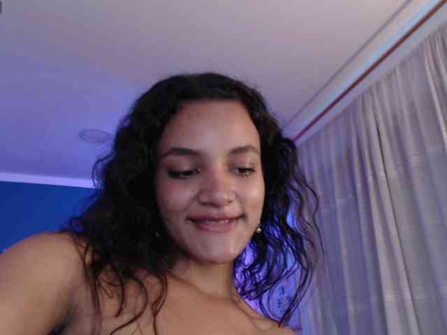 Nyxx-Velariia webcam