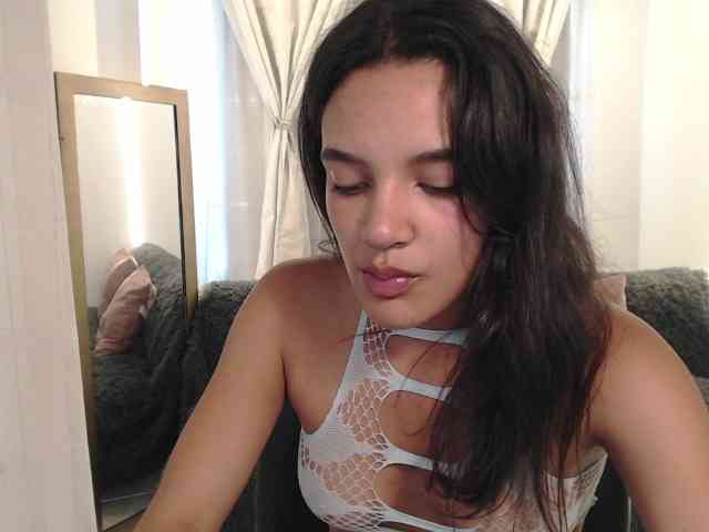 Nyxx-Velariia webcam