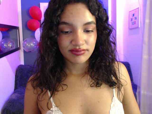 Nyxx-Velariia webcam