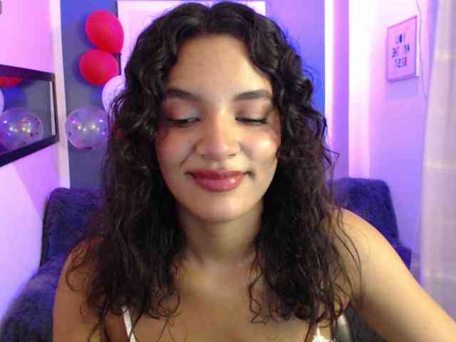 Nyxx-Velariia webcam