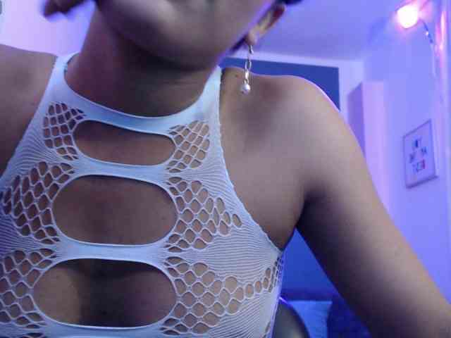 Nyxx-Velariia webcam