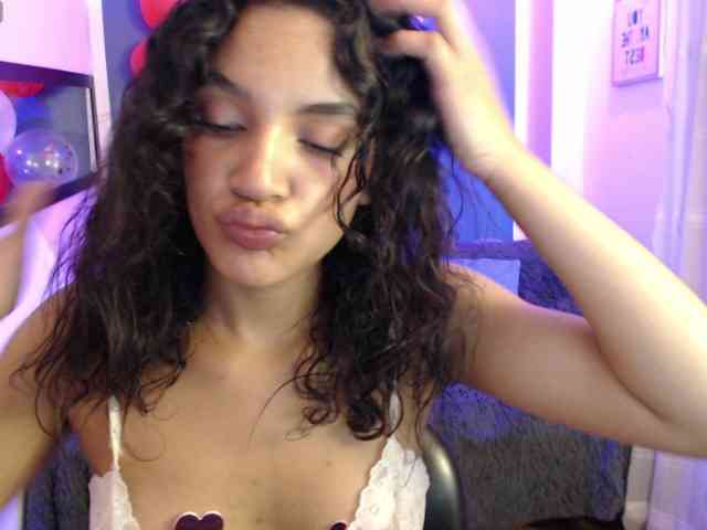 Nyxx-Velariia webcam