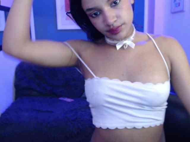 Nyxx-Velariia webcam