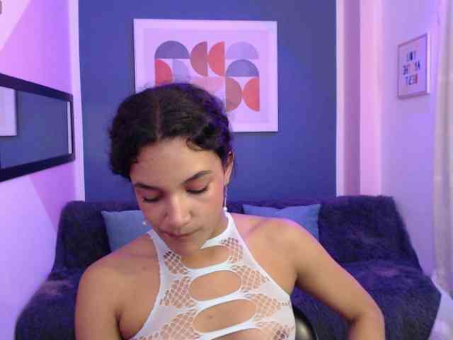 Nyxx-Velariia webcam