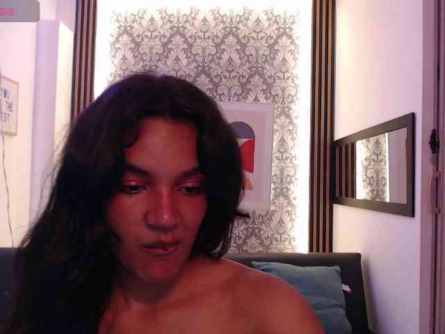 Nyxx-Velariia webcam