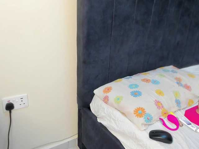 Gorgeous-Black-Beauty's BongaCams show and profile