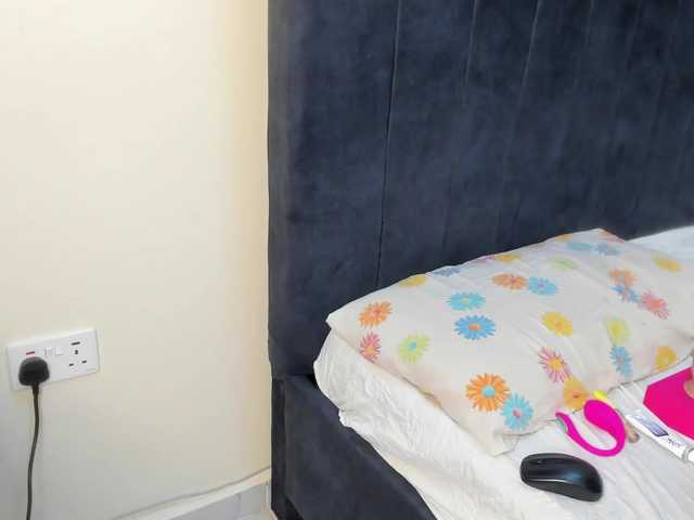 Gorgeous-Black-Beauty's BongaCams show and profile