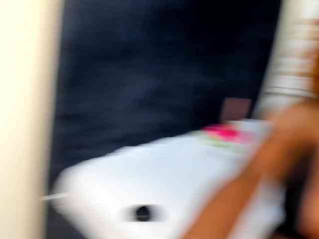 Gorgeous-Black-Beauty webcam