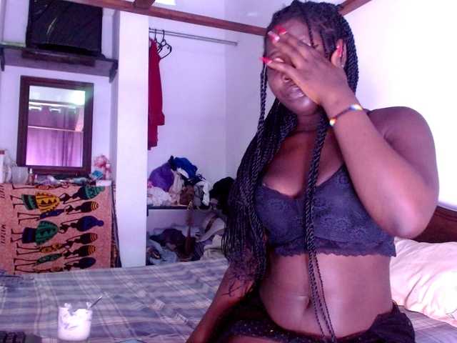 Cuddle-Cate's BongaCams show and profile