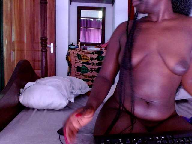 Cuddle-Cate's BongaCams show and profile