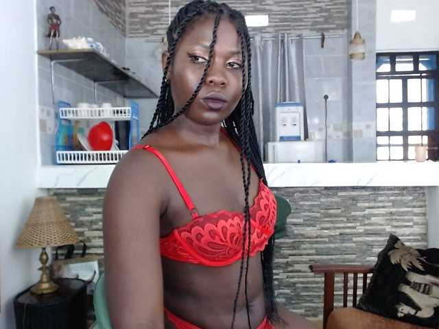 Cuddle-Cate's BongaCams show and profile