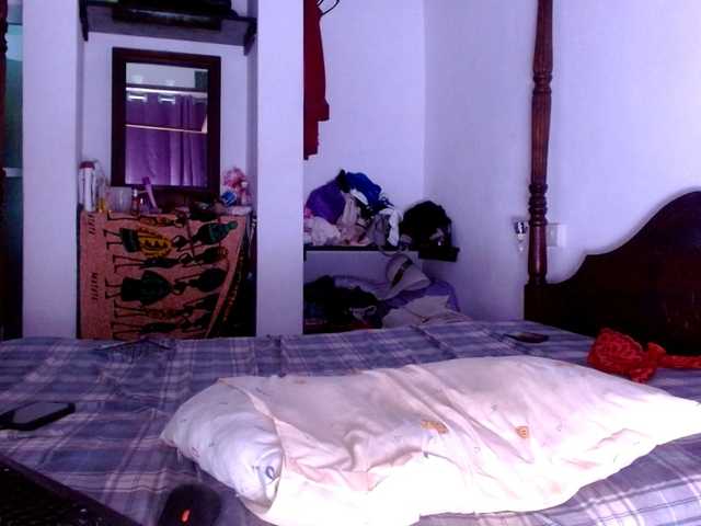 Cuddle-Cate's BongaCams show and profile