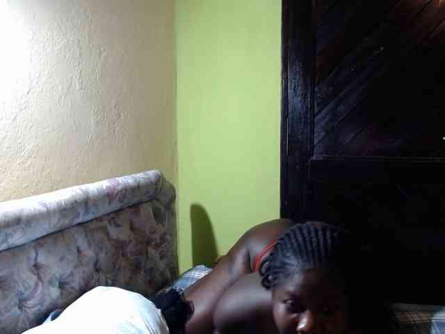 Cuddle-Cate Live Webcam on BongaCams