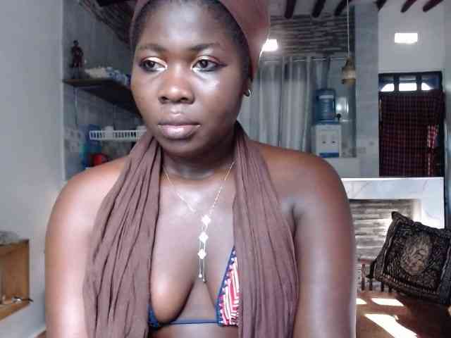 Cuddle-Cate Live Webcam on BongaCams