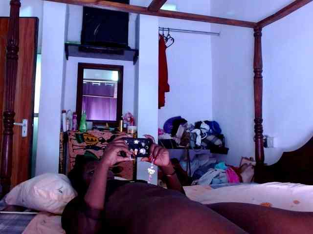 Cuddle-Cate Live Webcam on BongaCams