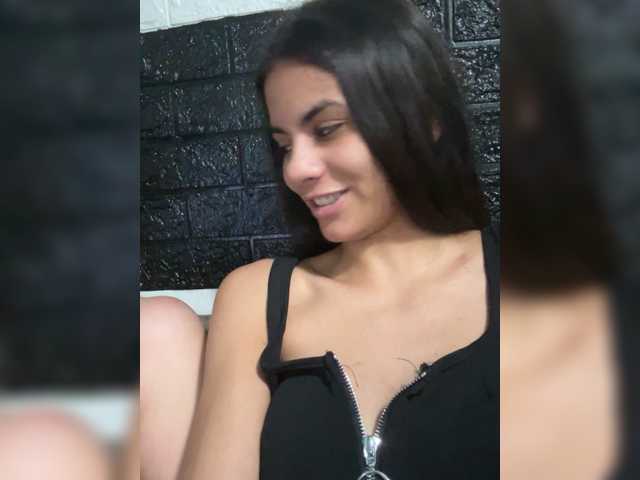 Xlovera – webcam model profile photo