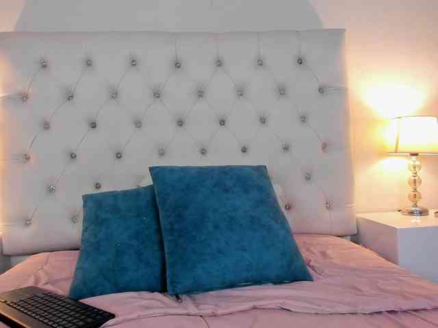 Jennifer-Garciia webcam