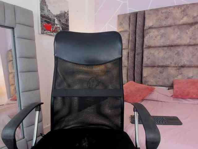 Jennifer-Garciia webcam