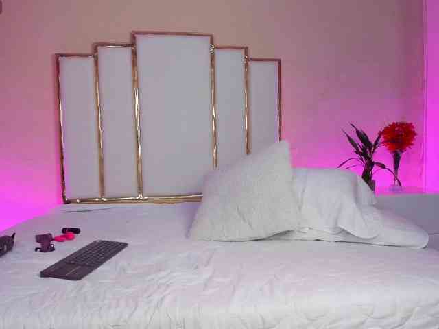 Jennifer-Garciia webcam