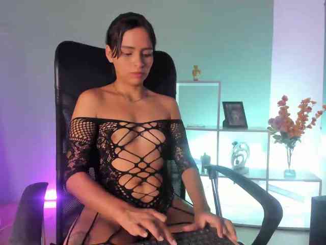 Jennifer-Garciia webcam