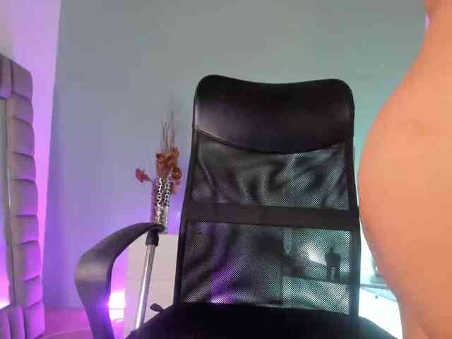 Jennifer-Garciia webcam