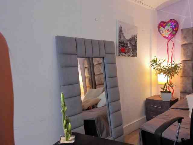 Jennifer-Garciia webcam