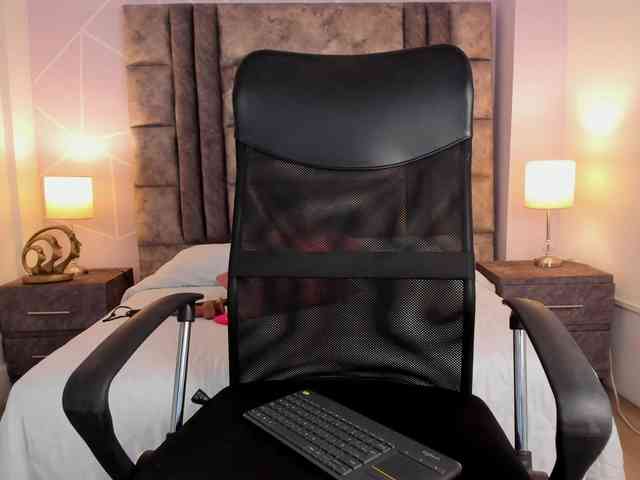 Jennifer-Garciia webcam