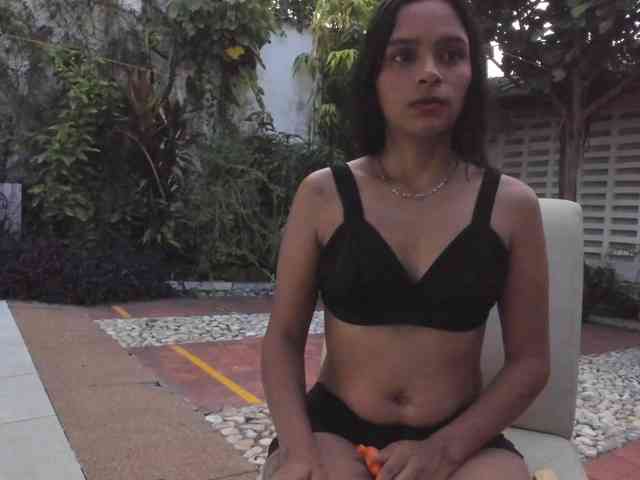 Jennifer-Garciia webcam