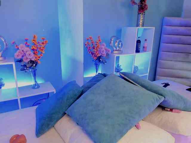 Jennifer-Garciia webcam