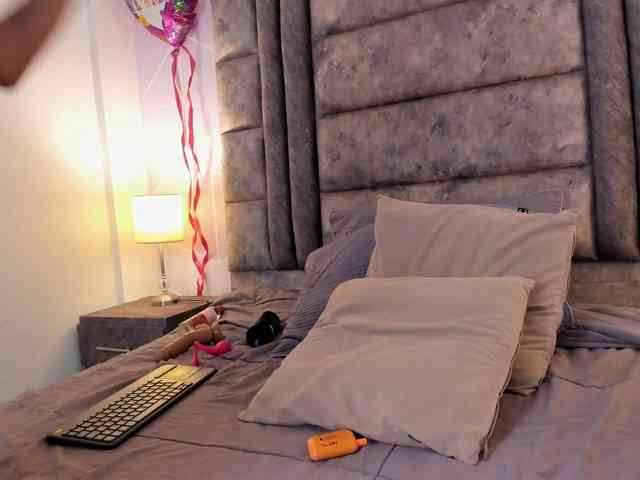 Jennifer-Garciia webcam