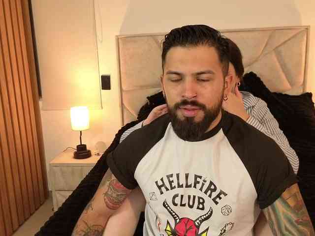 SweetSin-Couple webcam