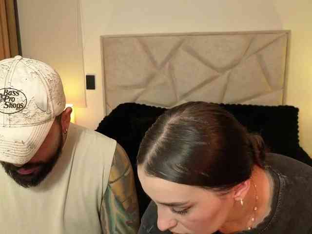 SweetSin-Couple webcam