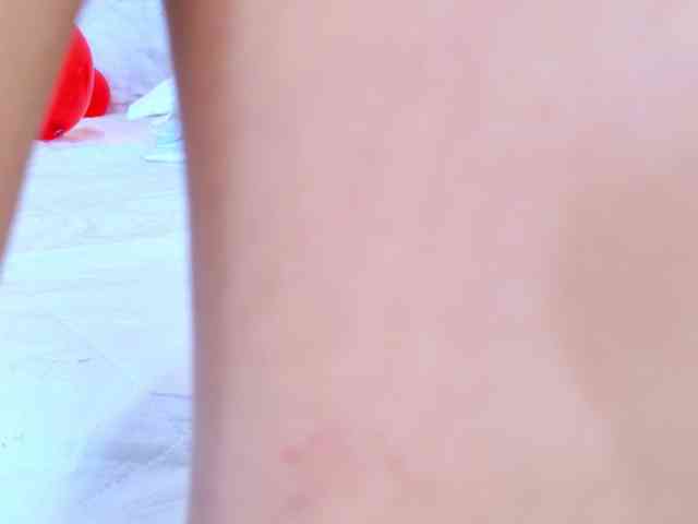 Sarah-Collins webcam