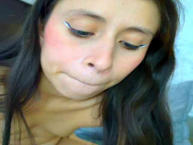 Sarah-Collins webcam