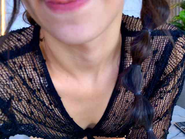 Sarah-Collins webcam