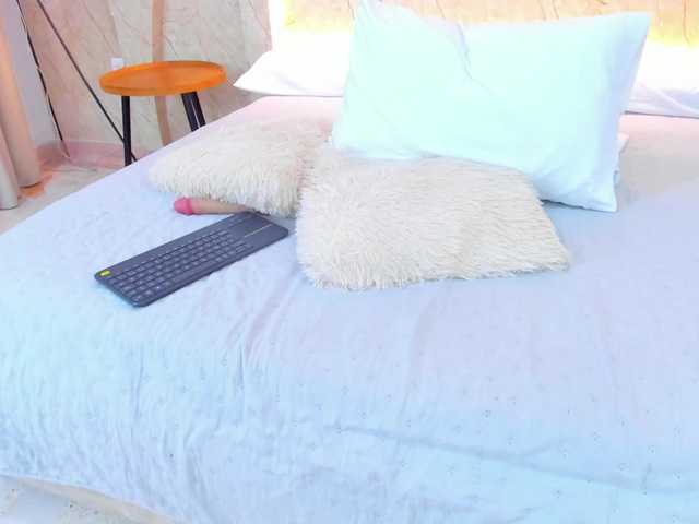 LauraCutte's BongaCams show and profile