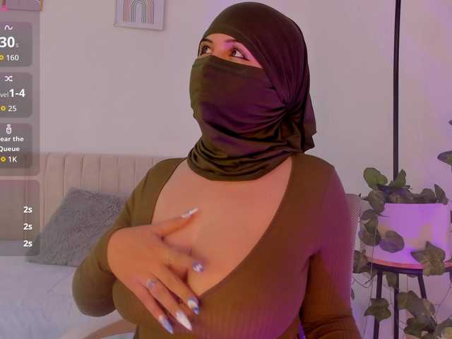 Amirah-'s BongaCams show and profile