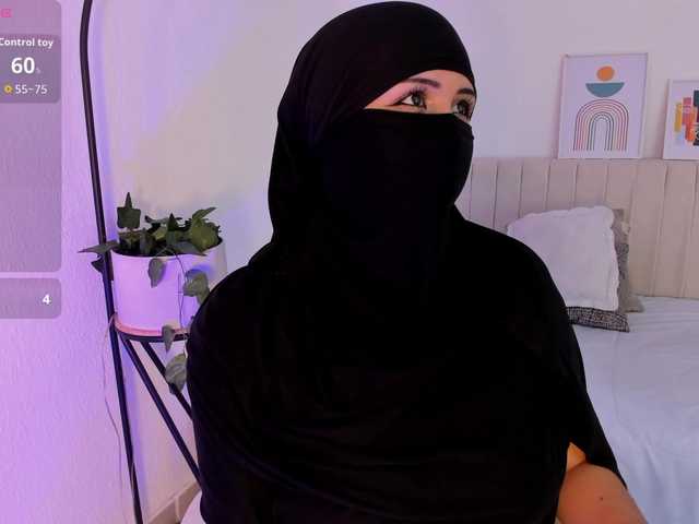 Amirah-'s BongaCams show and profile