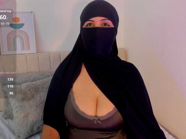 Amirah-'s BongaCams show and profile