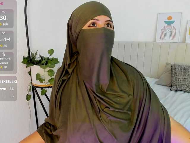 Amirah-'s BongaCams show and profile